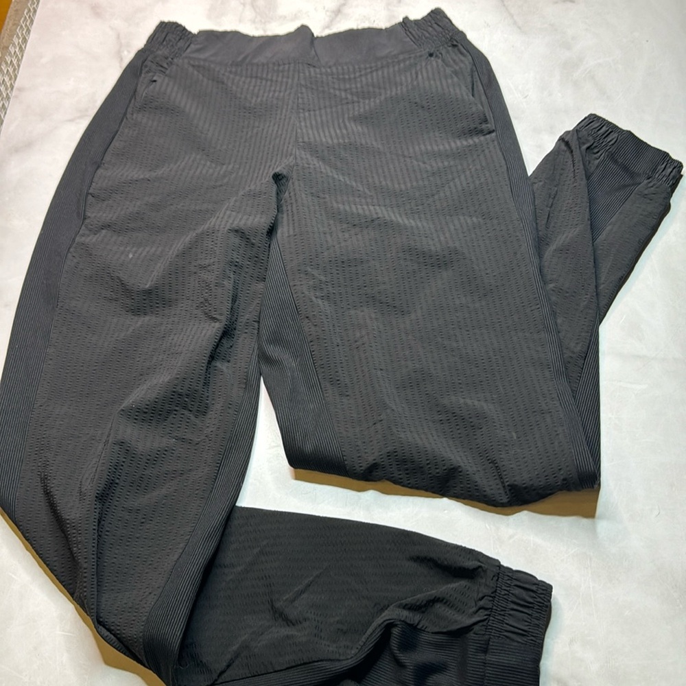 Athleta Textured Brooklyn Jogger